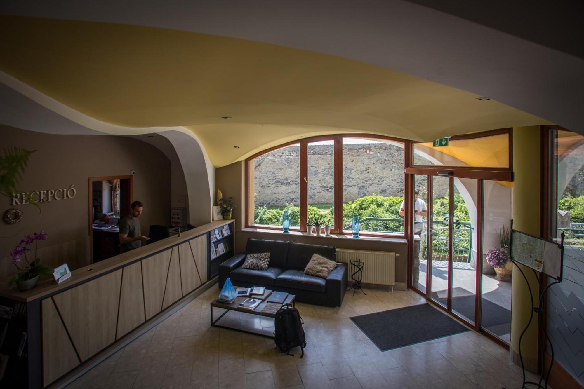 Hotel Sandor