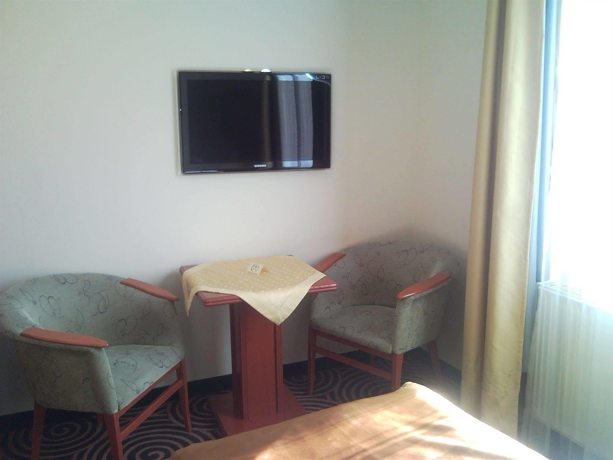 Sandor Hotel