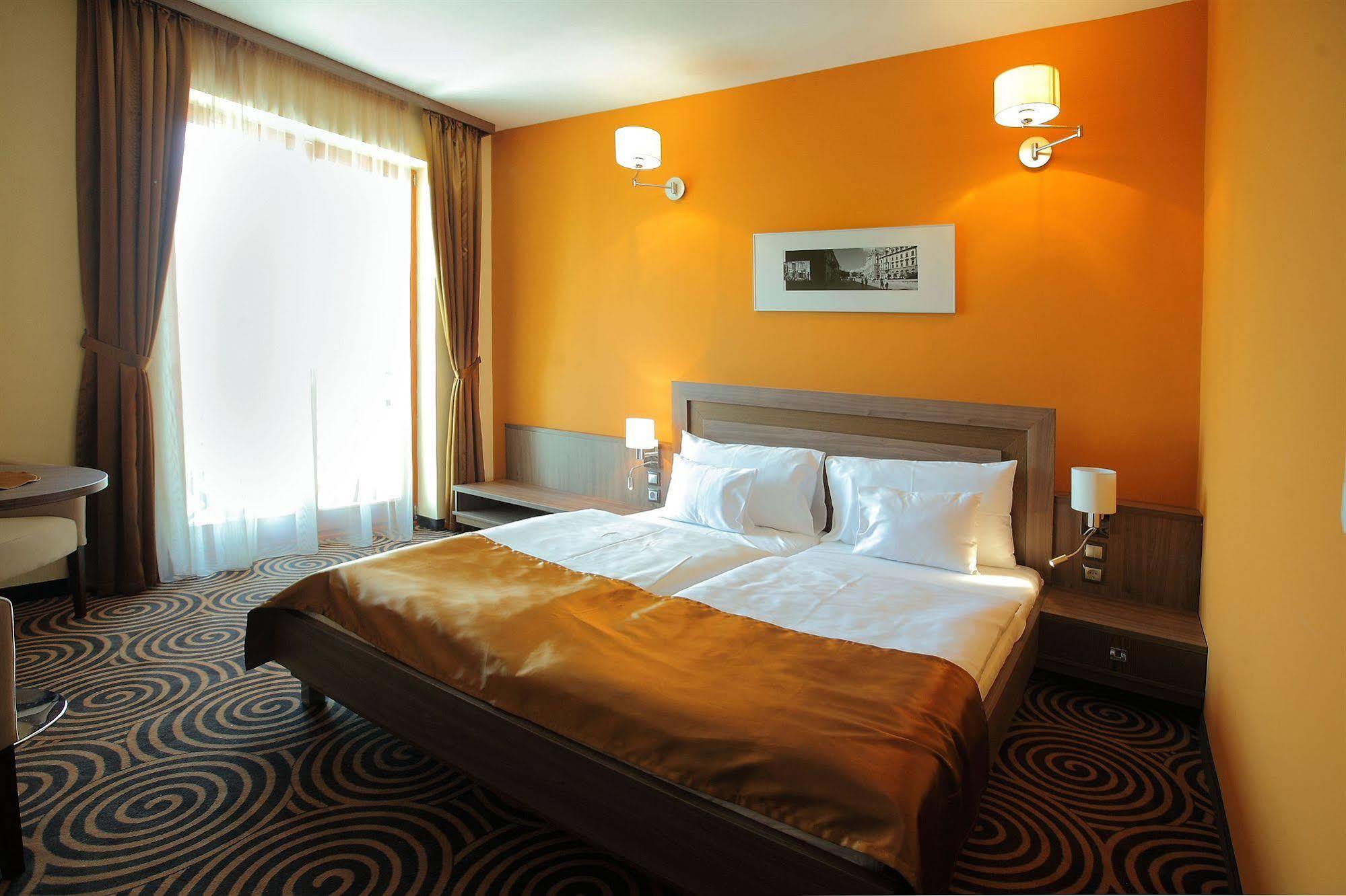 Sandor Hotel 4*